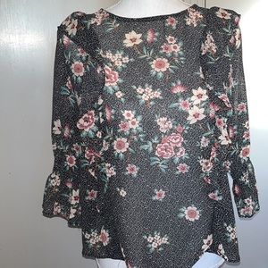 NWT Dex Printed Blouse with Ruffles